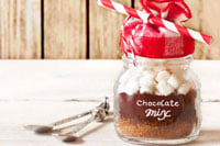 hot-cocoa-fall-wedding-favors.jpg